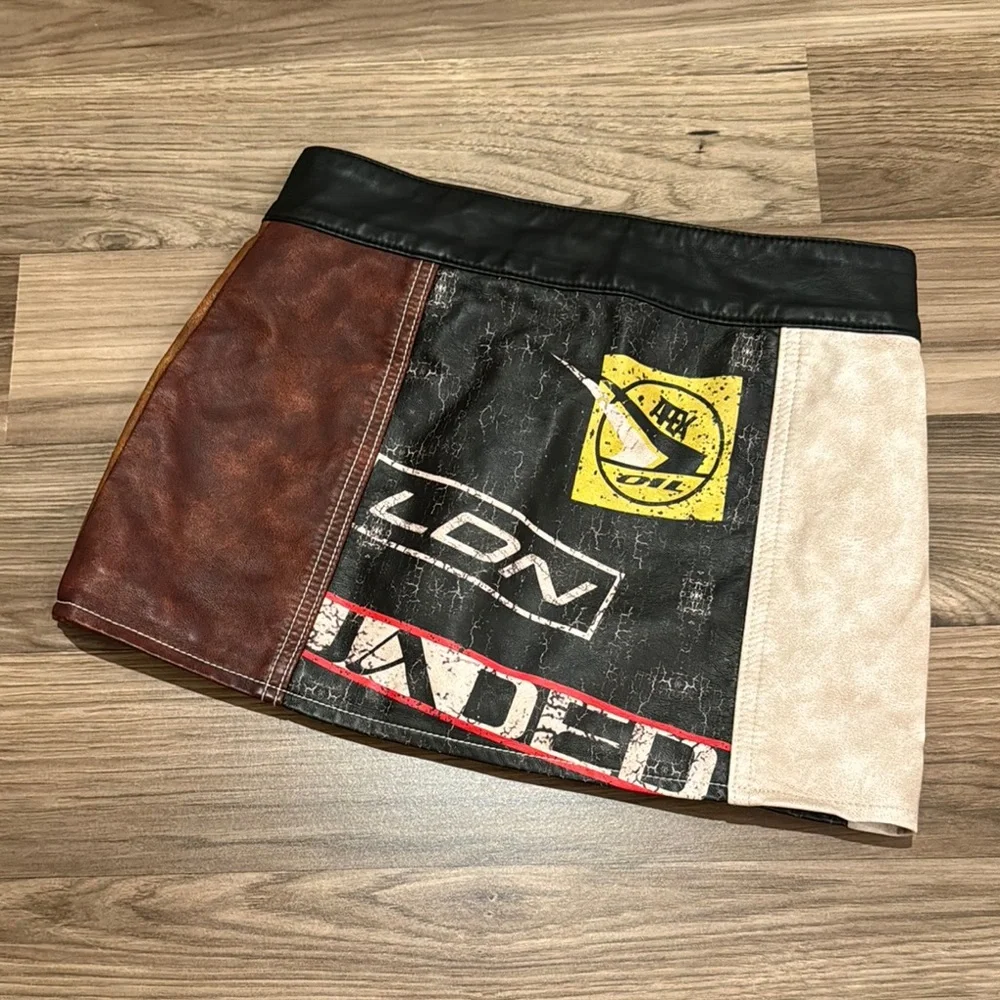 Jaded London Daytona Vegan Leather Moto Paneled Chic Zip Up Mini Skirt US 0 UK 4 - Picture 2 of 12